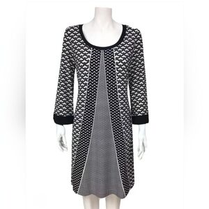 EUC - Calvin Klein Geometric Shift Dress